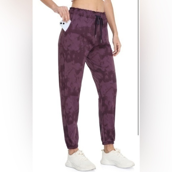 Women Lightweight Joggers Pants with Pockets - Picture 1 of 9
